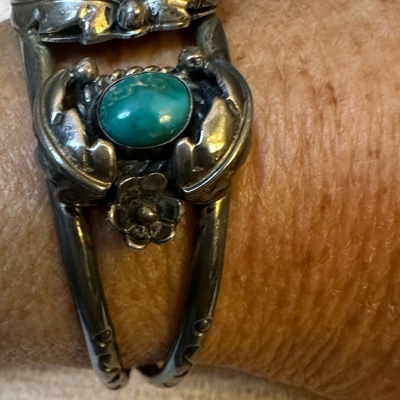 Beautiful Vintage Native American Cuff Bracelet Sonoran Turquoise Maker’s Mark - Picture 2 of 16
